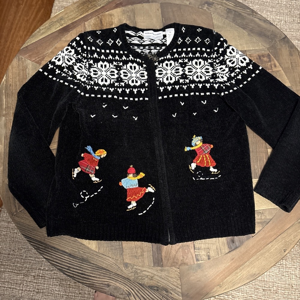 Vtg Alfred Dunner Black PL Ice Skater Snowflake Zip Cardigan Christmas Sweater
